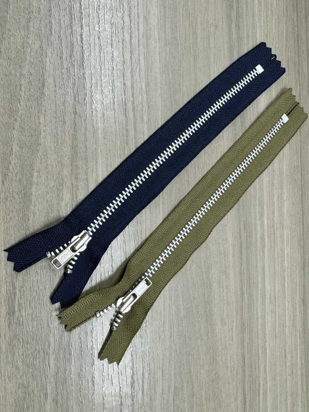 3YANC-OUTLET YZiP® Zipper (Alumínio) Tamanho 3 Fechado [outlet][Zíperes] YKK