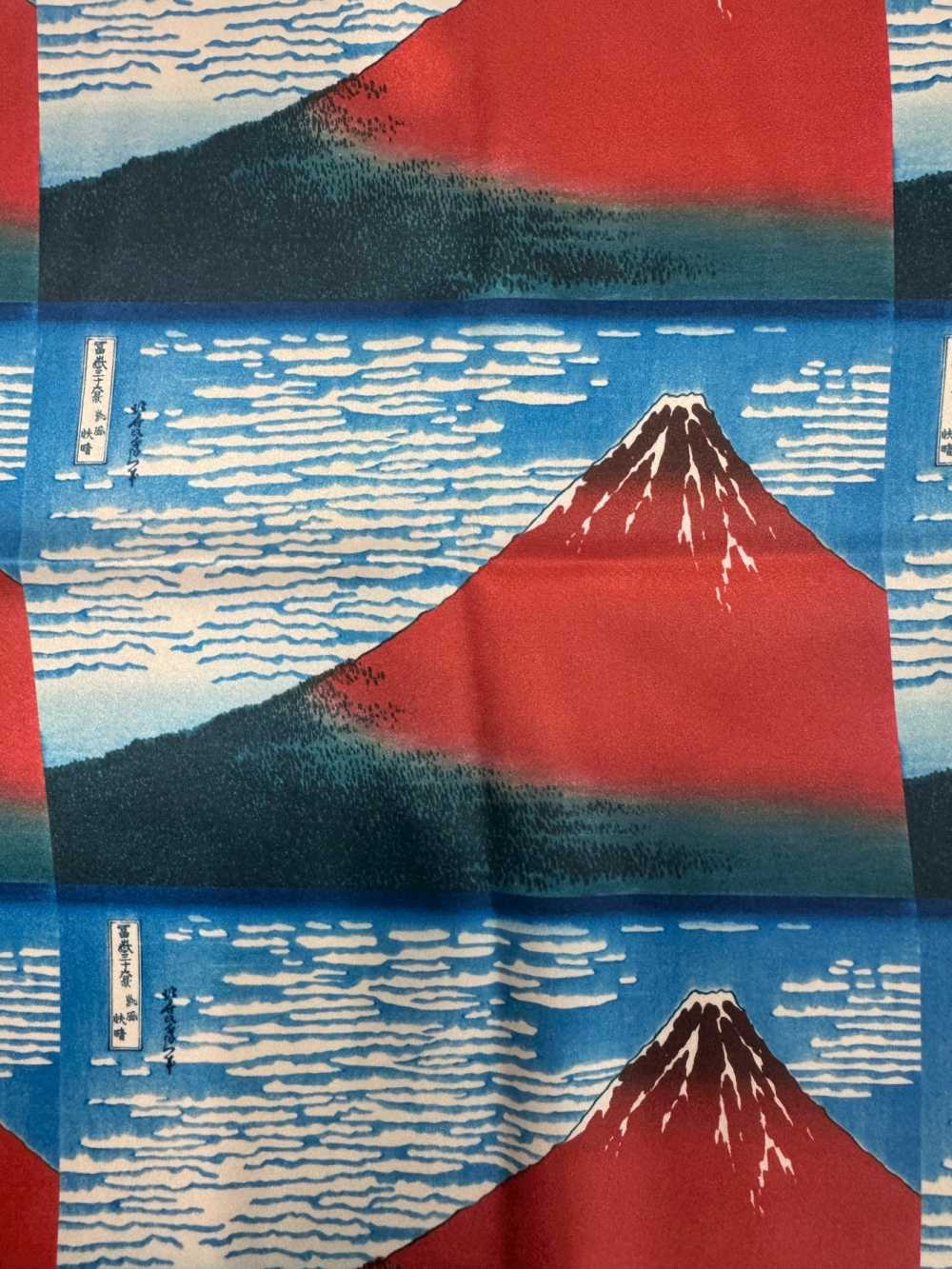 TPS3002 Forro Estampado Katsushika Hokusai, Padrão Repetido[Resina]