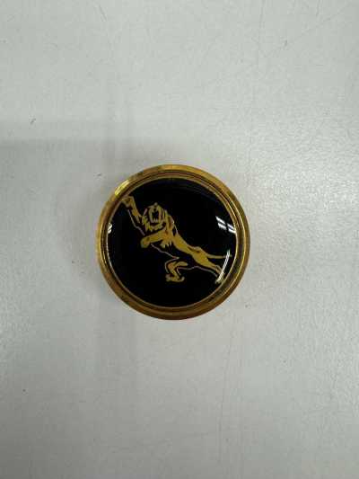 309 Botão de metal fabricado no Japão para ternos e jaquetas, com padrão de tigre em preto e dourado