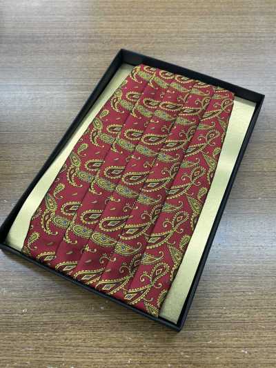 CM-951 Faixa de smoking de seda, estampa paisley vermelha