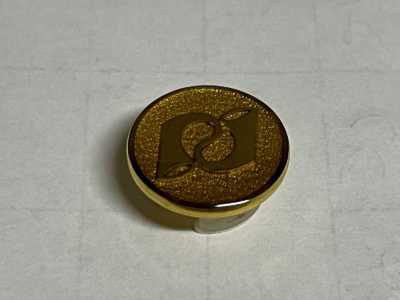 EX188 Botão de metal dourado de fabricação japonesa para ternos e jaquetas