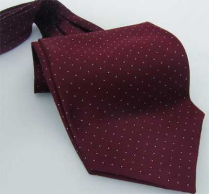 AS-922 Fabricado no Japão, gravata ascot de seda, alfinete, poá, vinho