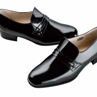 Sapatos formais, bico liso